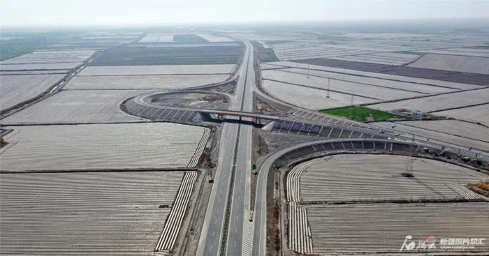 该桥位于s16线麦喀高速k142 600处,距离喀什收费站1